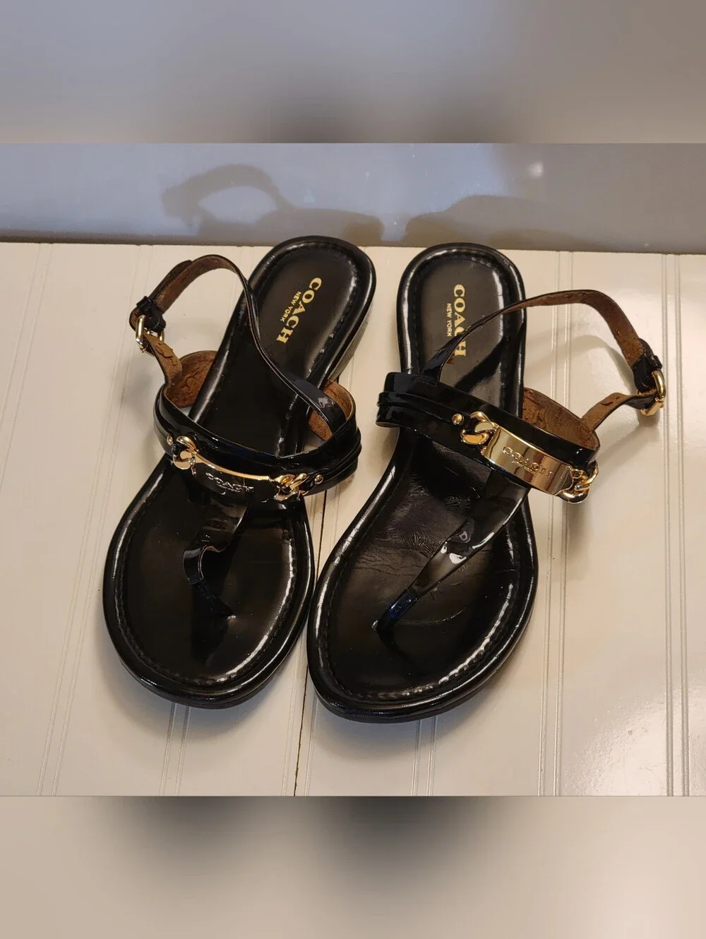 Coach Caterine Open Toe Patent Leather Black Thong Sandal Size 7.5 B Women's